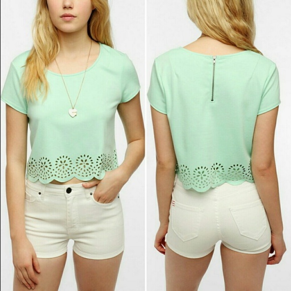 UO Pins & Needles Eyelet Laser Cut Crop Top - Picture 3 of 8